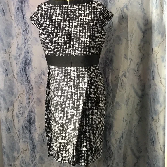 NWT Liz Claiborne sleeveless fitted dress V-neck Cotton Spandex - Picture 2 of 13